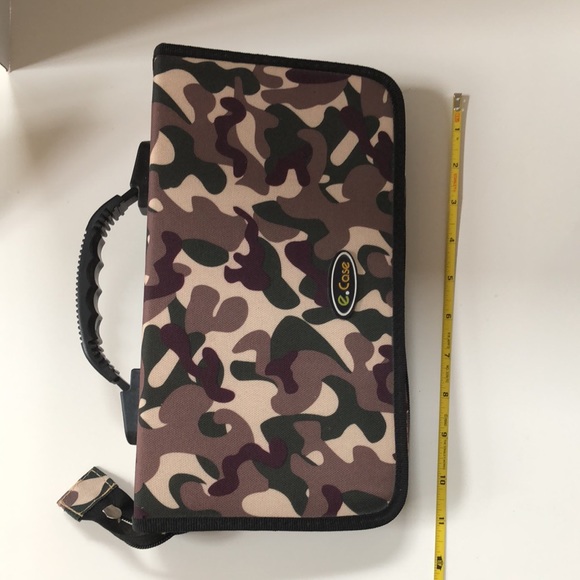 💥Host Pick💥 - Case for CDs or DVDs - Picture 2 of 16